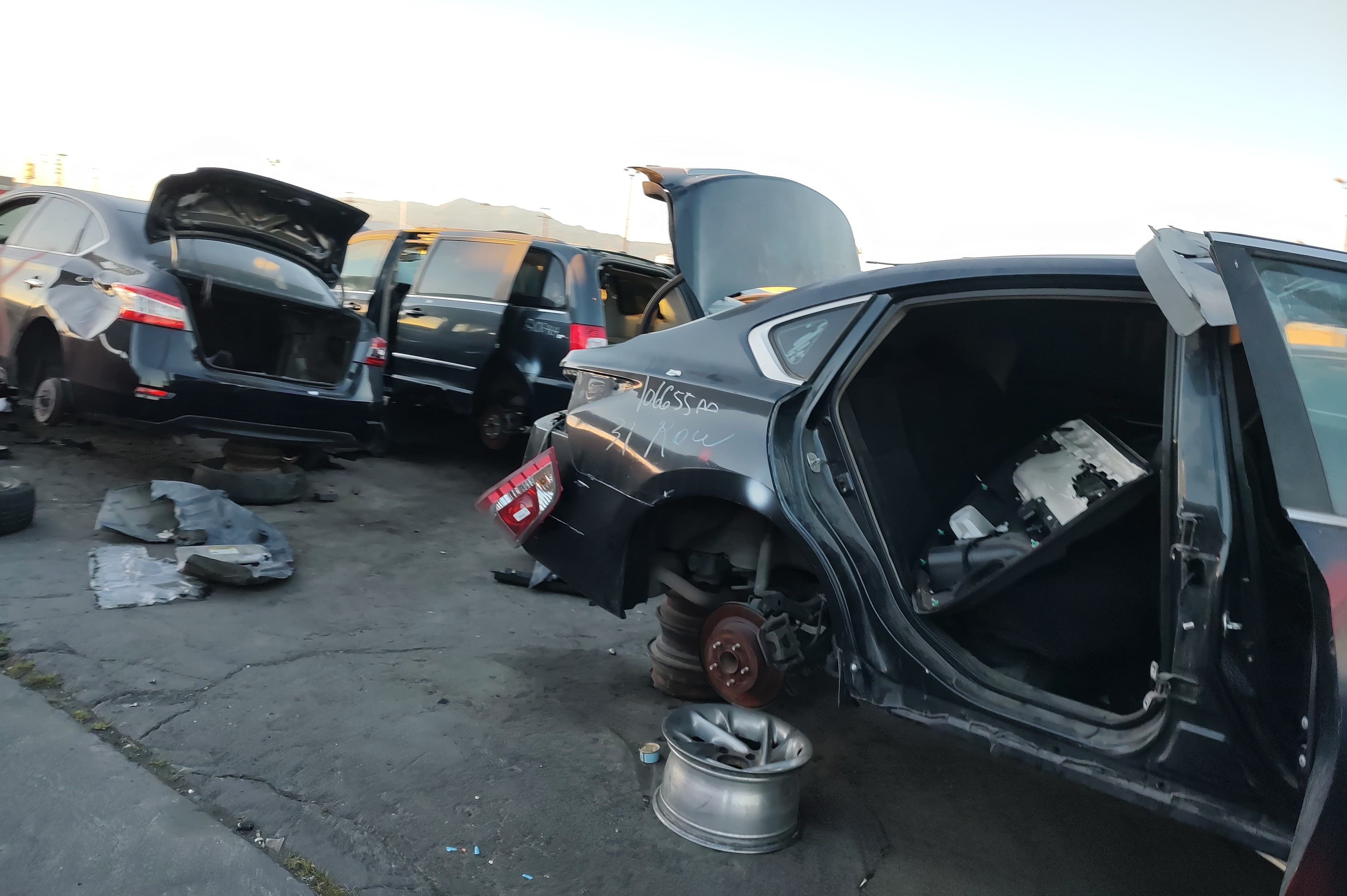 Refacciones seminuevas para KIA