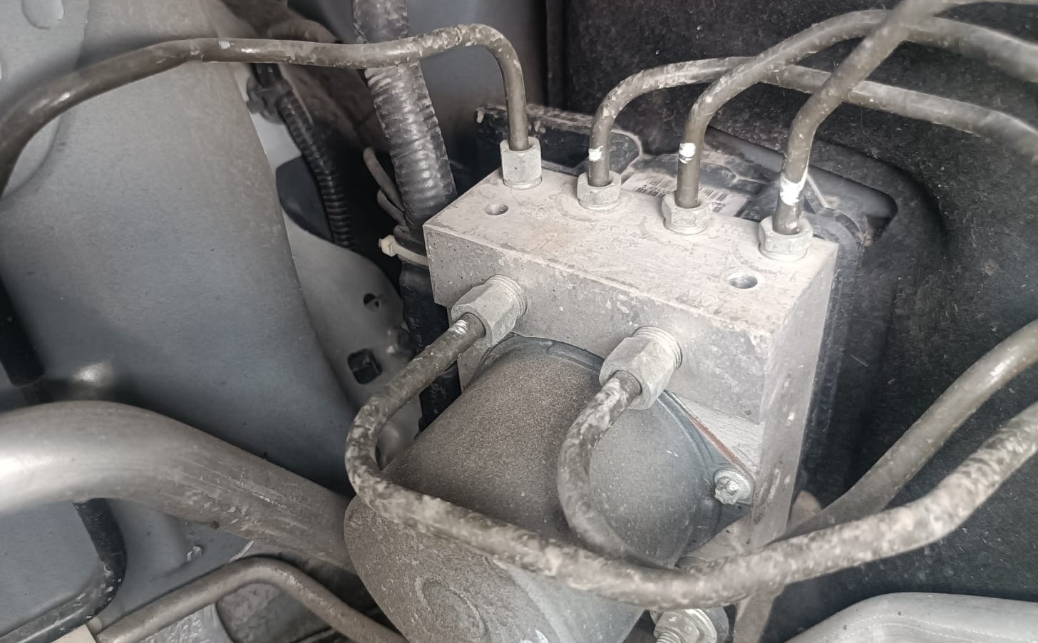 Módulos de ABS seminuevos para Jeep Liberty