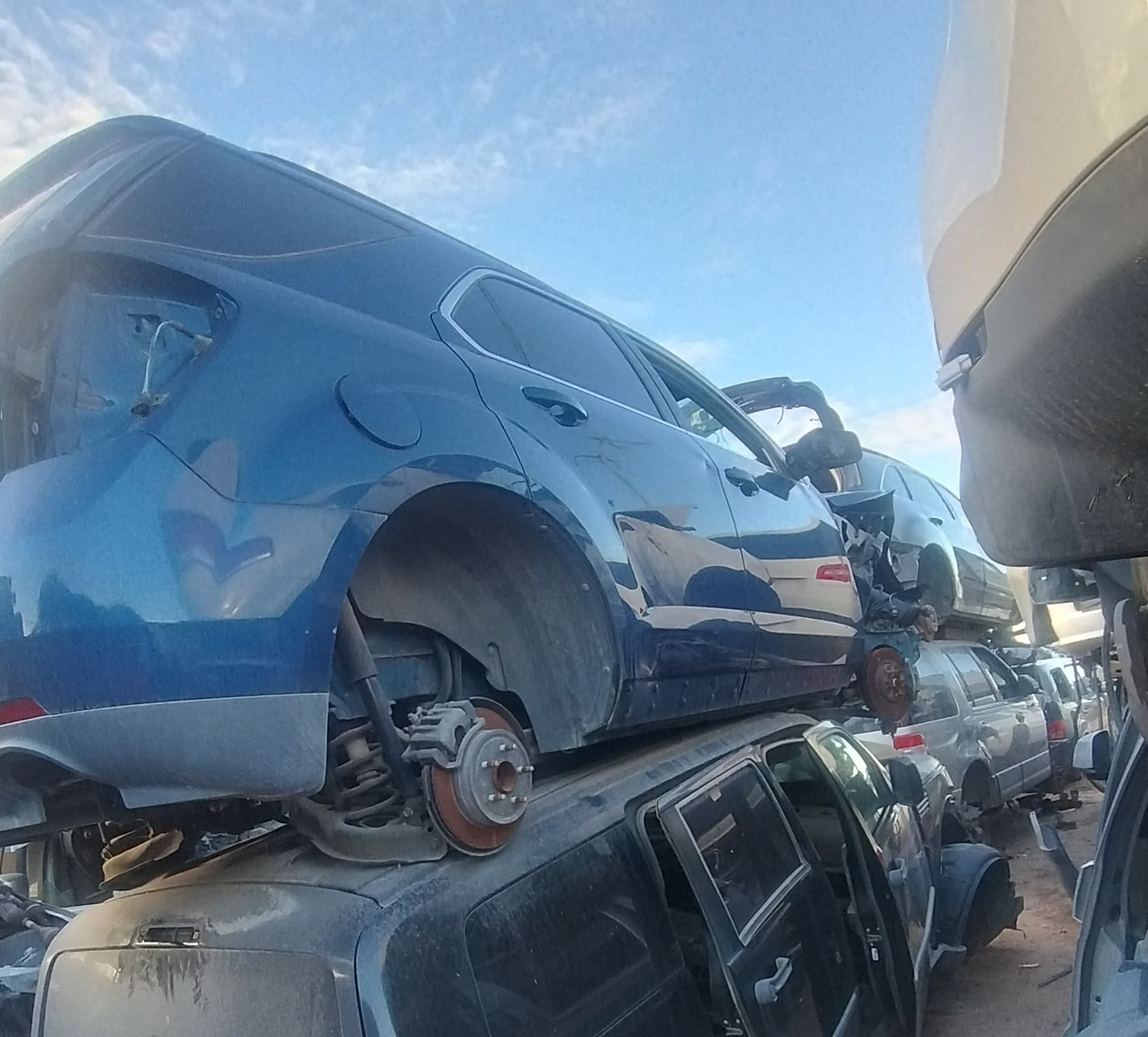 Autopartes originales para Oldsmobile Aurora