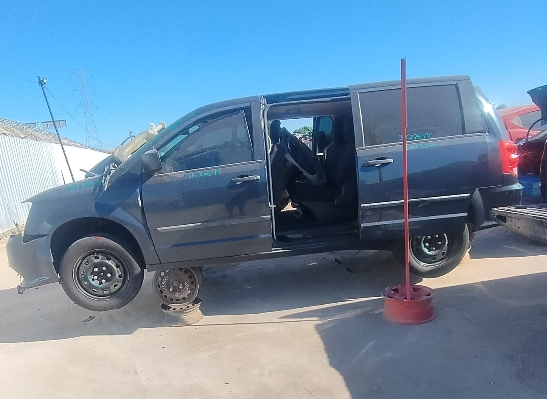 Autopartes usadas para Dodge Caravan